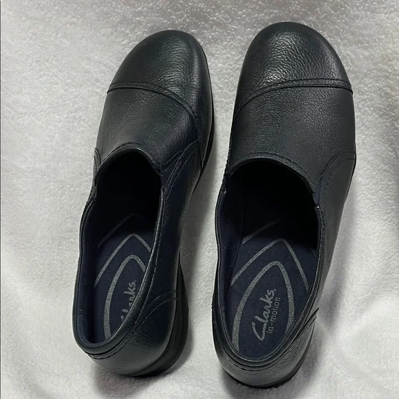 Clarks “in-motion” Women's Navy Blue Leather Loafers 12w 12 wide - Picture 6 of 14